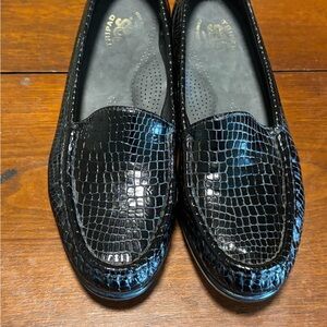 SAS Women’s Simplify Moccasin Loafers Black Crocodile Leather Size 8.5 M